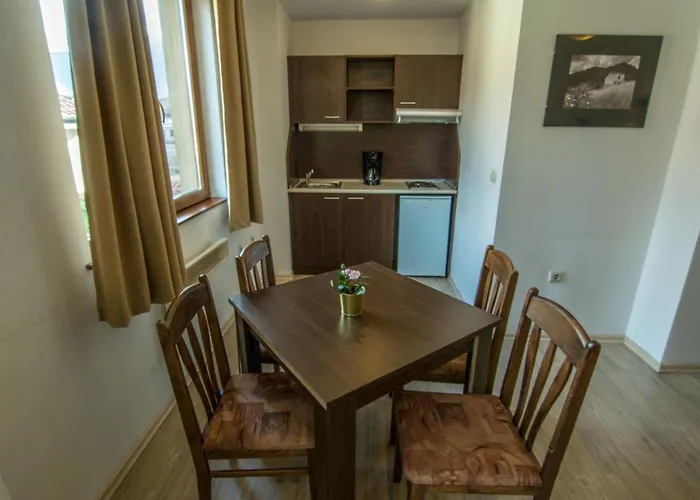 Banderitsa Apartment 3